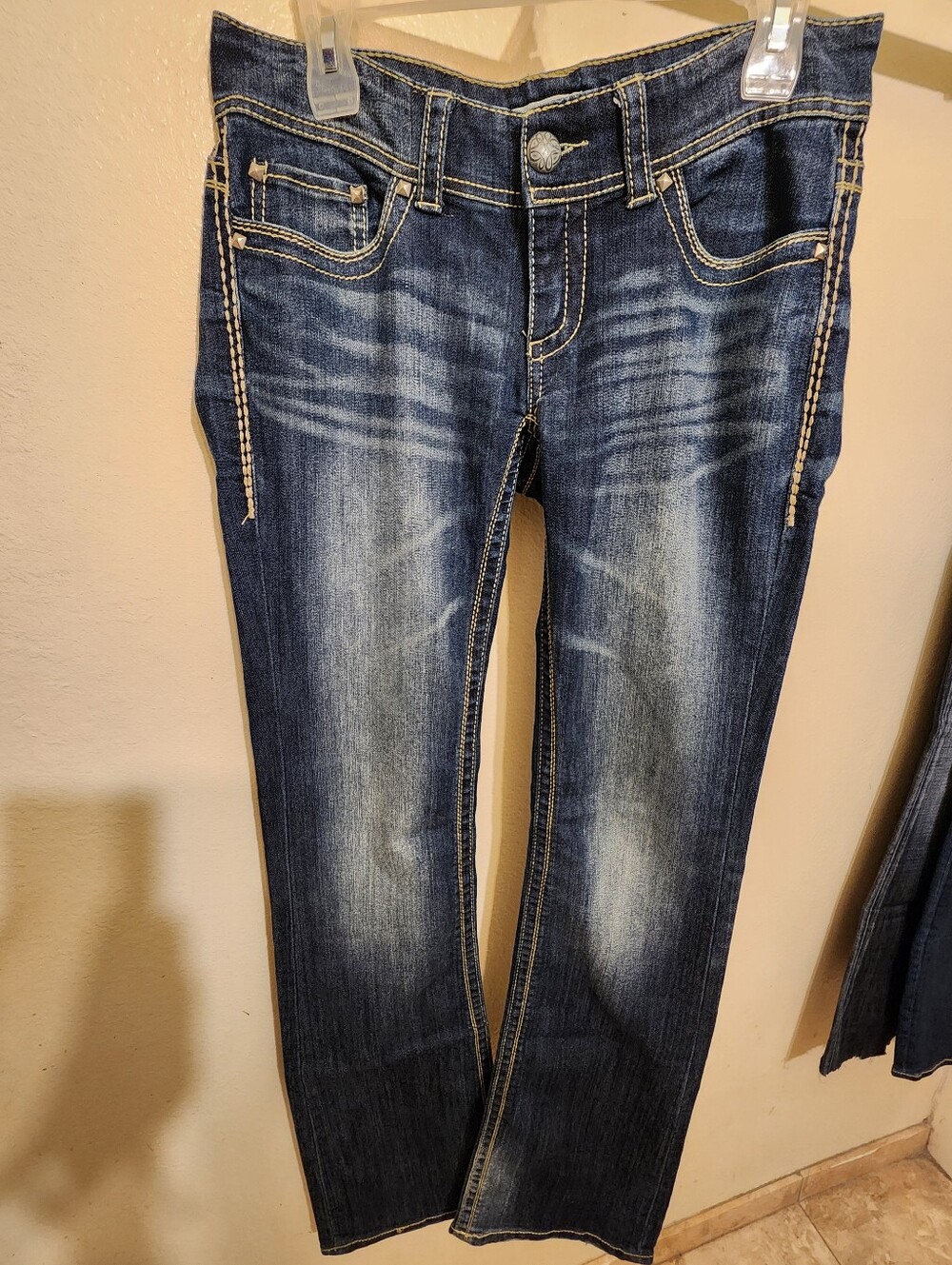 Daytrip Leo By Buckle Women’s Dark Blue Washed Bootcut Jeans